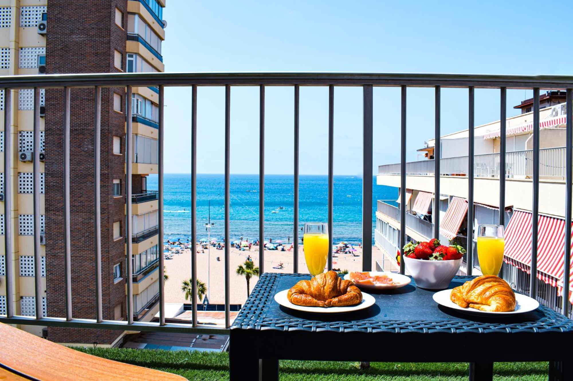 Pato Levante Beach 베니돔 외부 사진